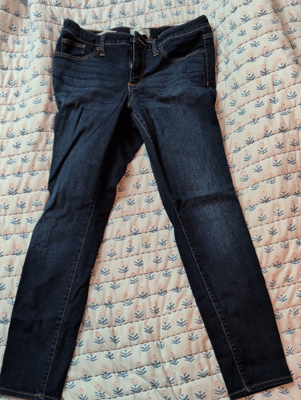 Classic Dark Blue Skinny Jeans for Women
